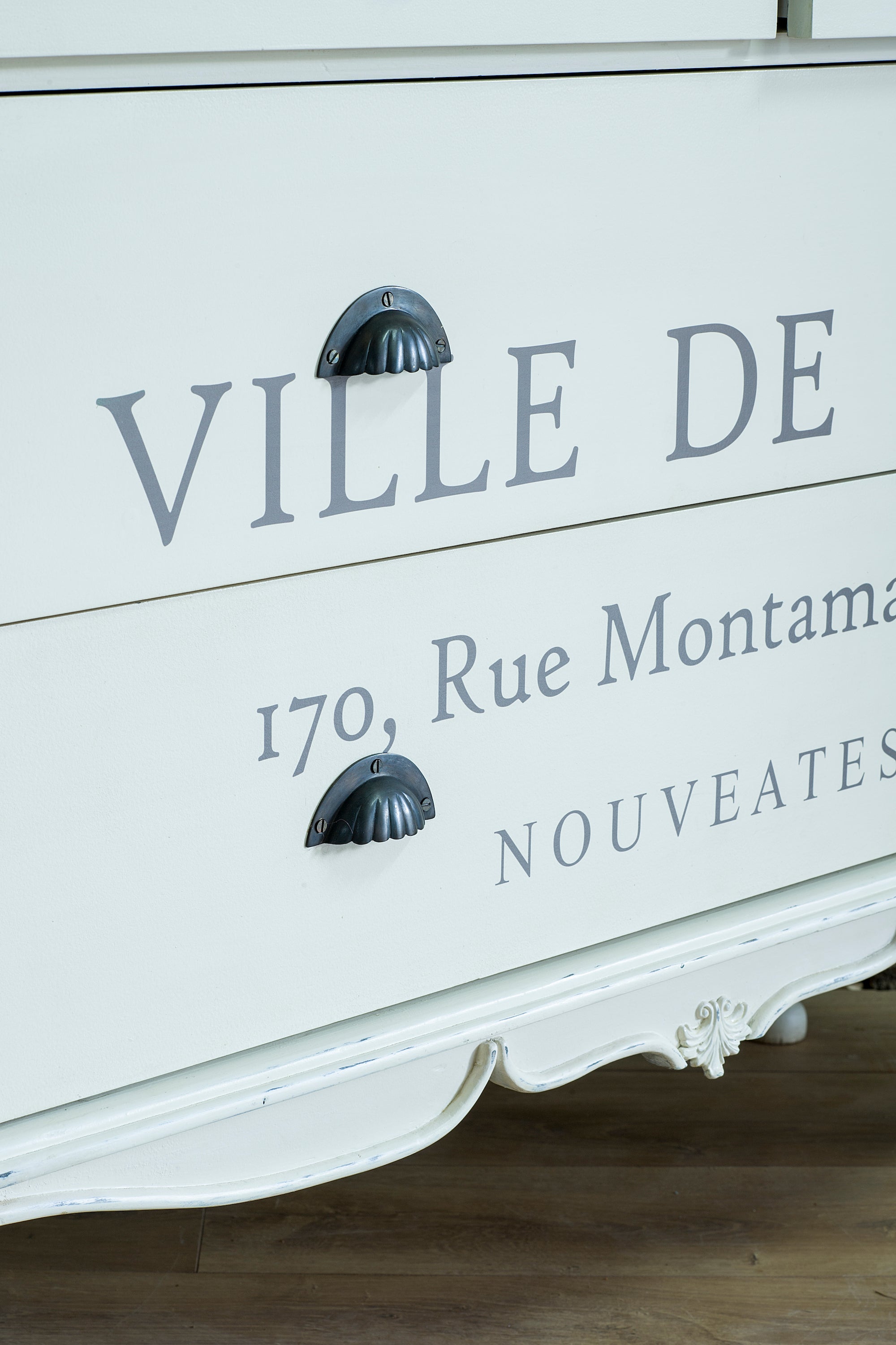 The Montmarte Chest of drawers